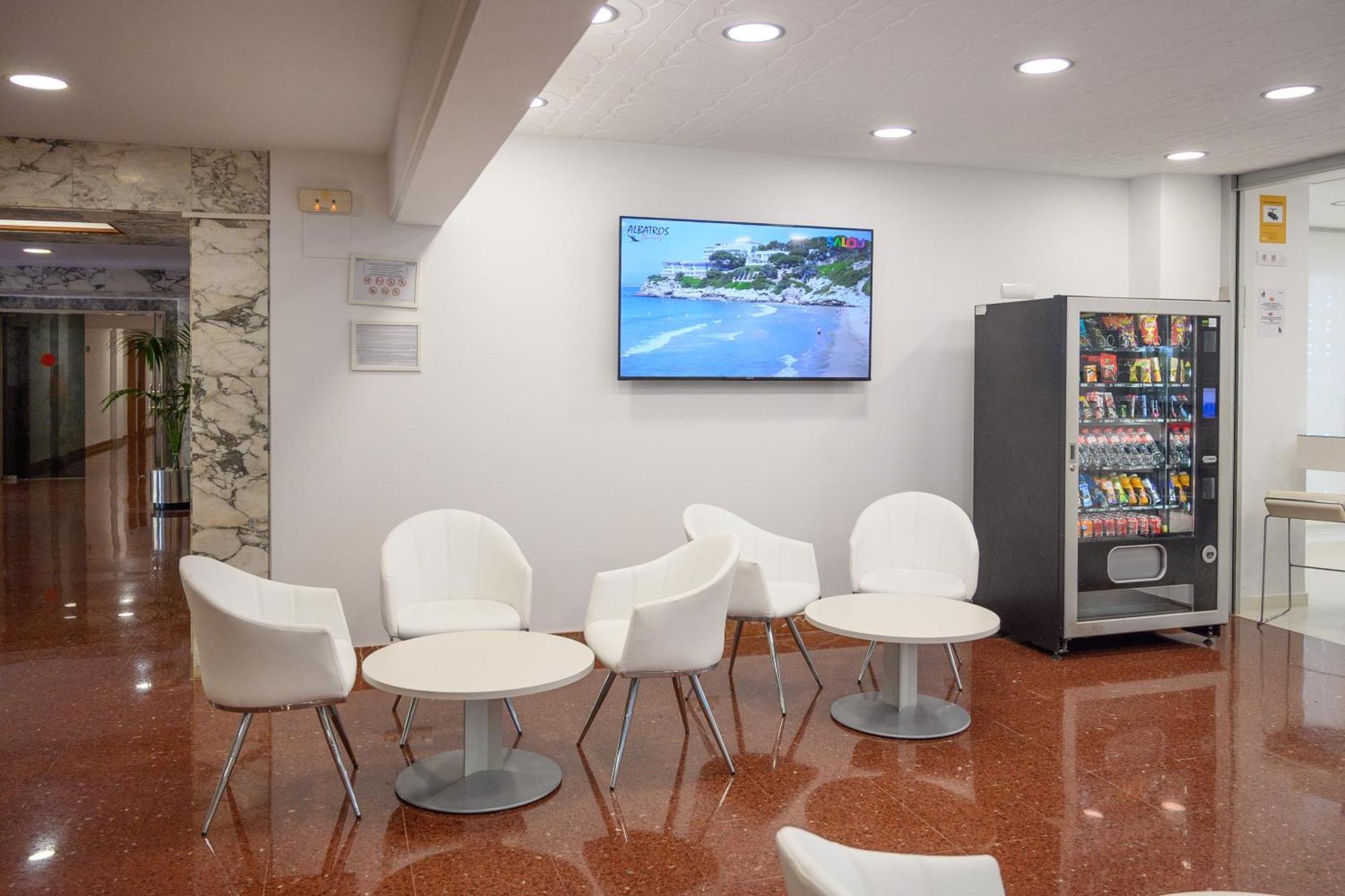 Apartaments Albatros Family サロウ エクステリア 写真