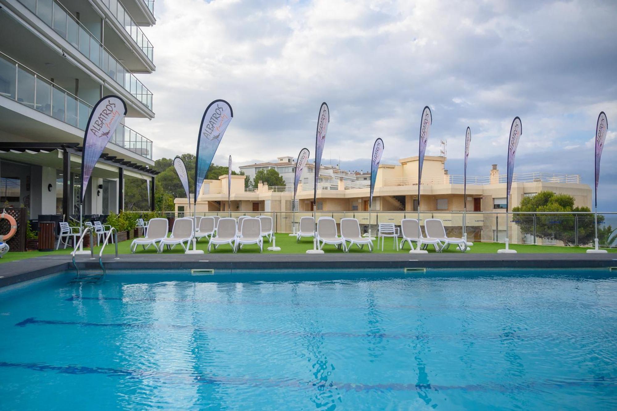 Apartaments Albatros Family サロウ エクステリア 写真