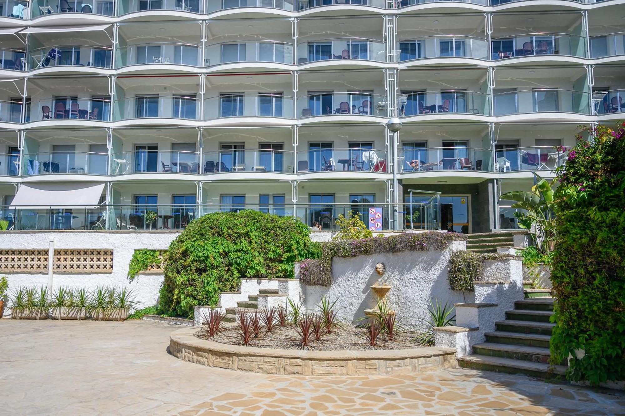 Apartaments Albatros Family サロウ エクステリア 写真