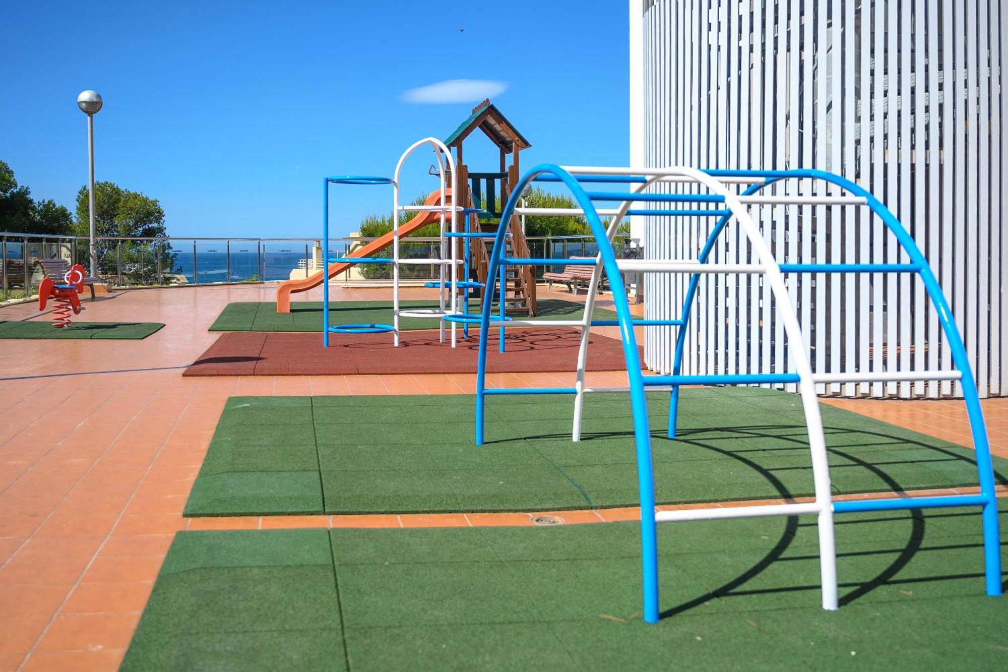 Apartaments Albatros Family サロウ エクステリア 写真